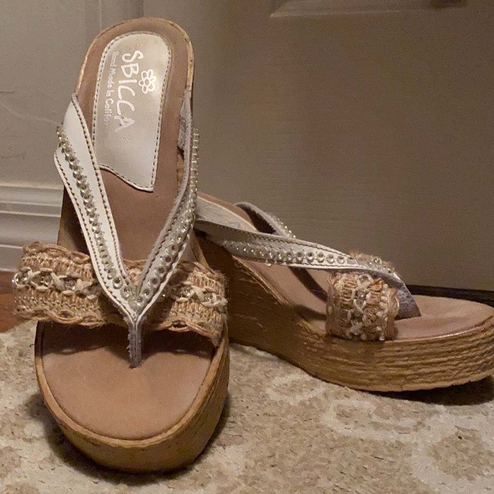Wedge sandals - Picture 2 of 2